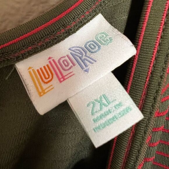 Lularoe Amelia Striped Dress w/ Pockets - Picture 4 of 11